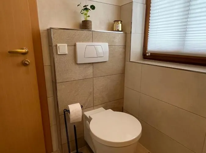 Broschek Apartment *